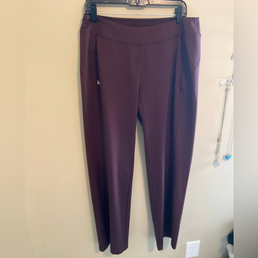 Woman’s Under Armour Sweatpants